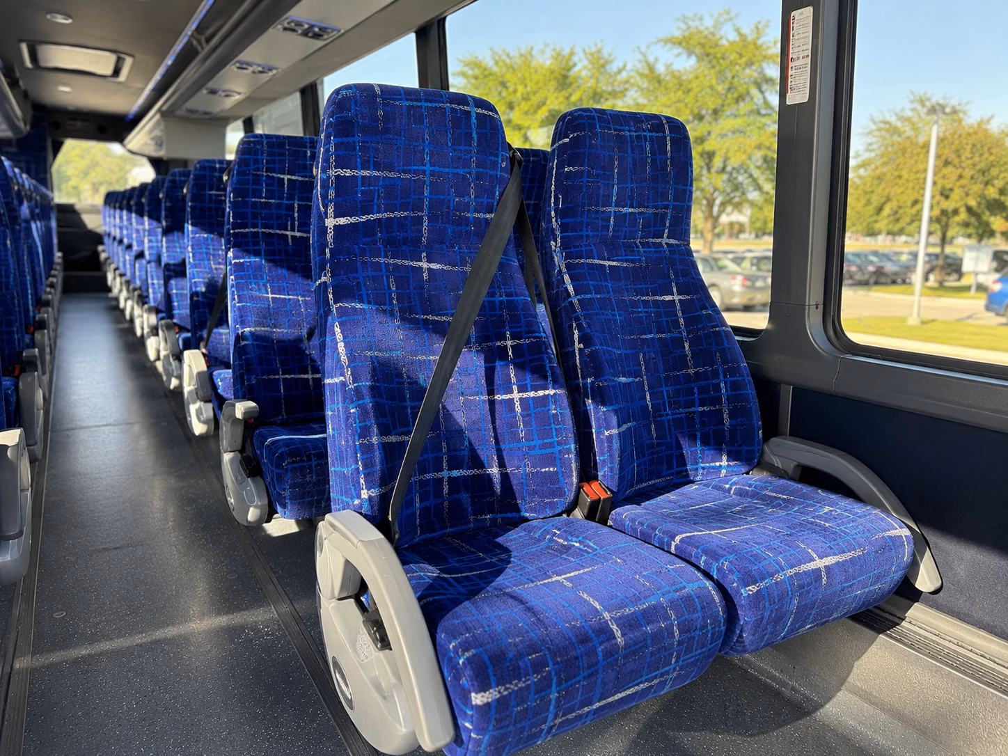 book a wine tour bus for the chateau ste michelle summer concerts