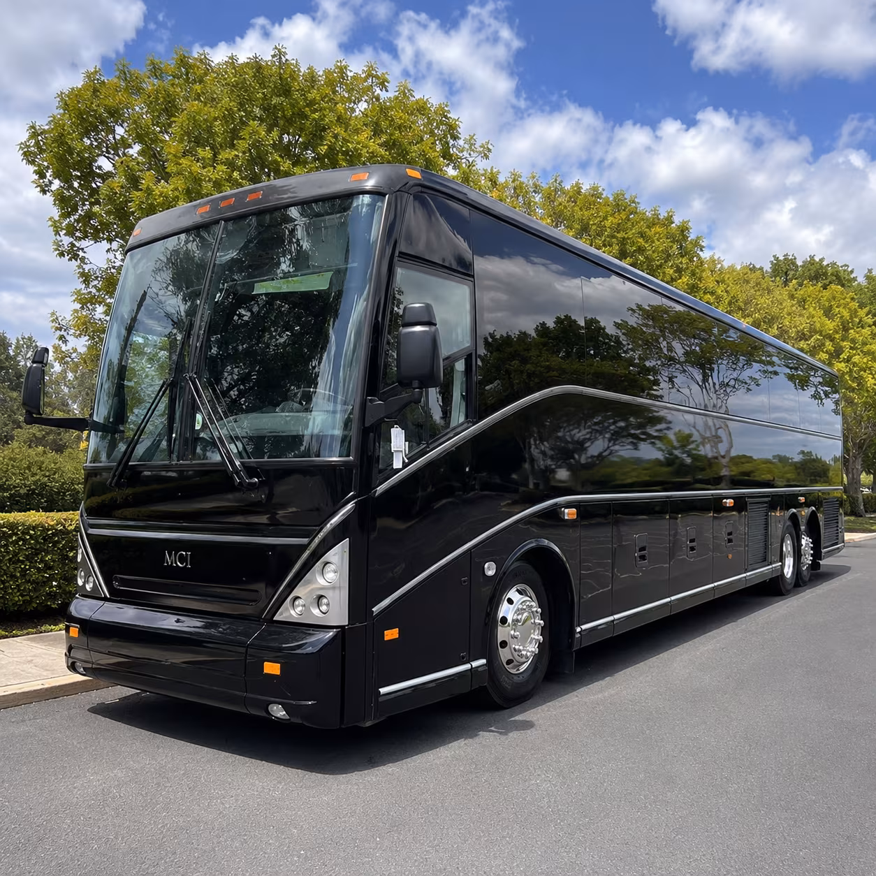 compare buses for concerts and games at seattle and everett venues