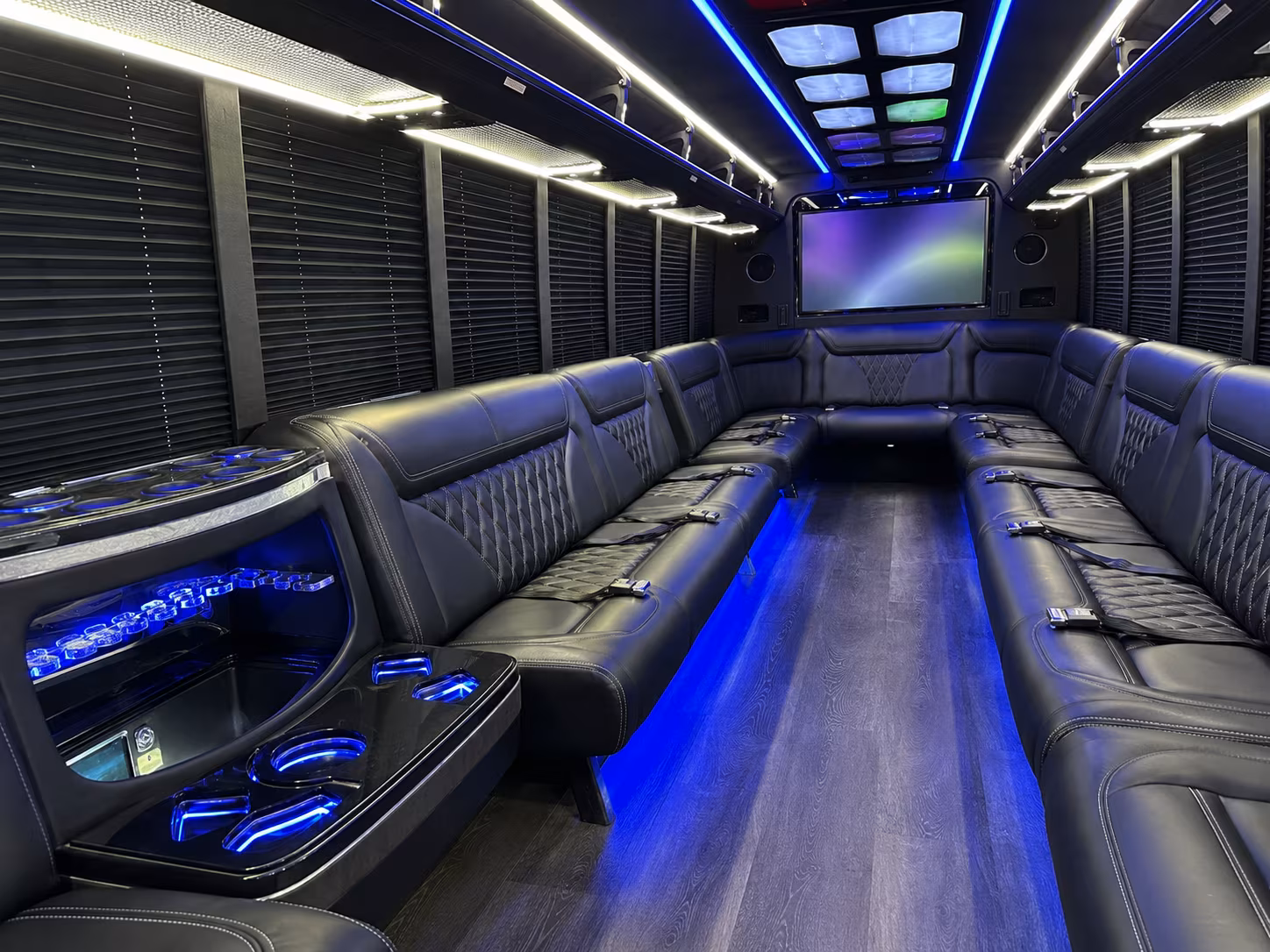 edmonds 20 passenger party bus inside