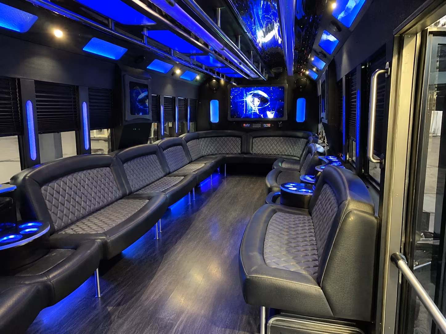 edmonds 28 passenger party bus interior