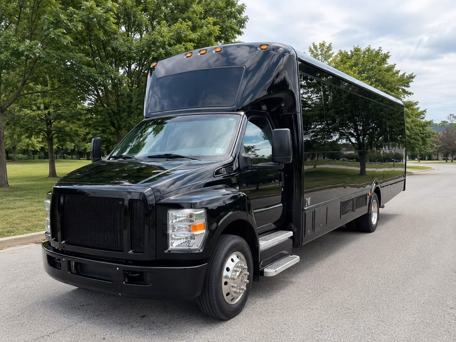 edmonds party bus