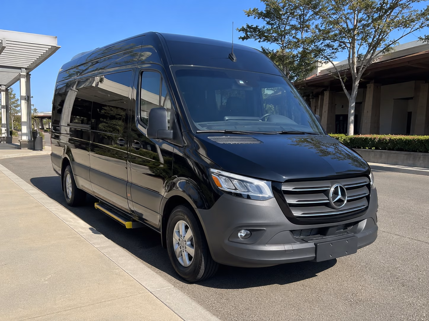 everett airport transportation