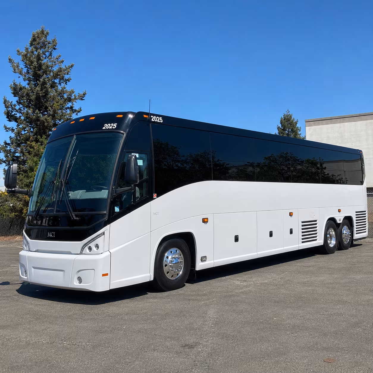 shuttle your team between edmonds and the lynnwood link light rail station